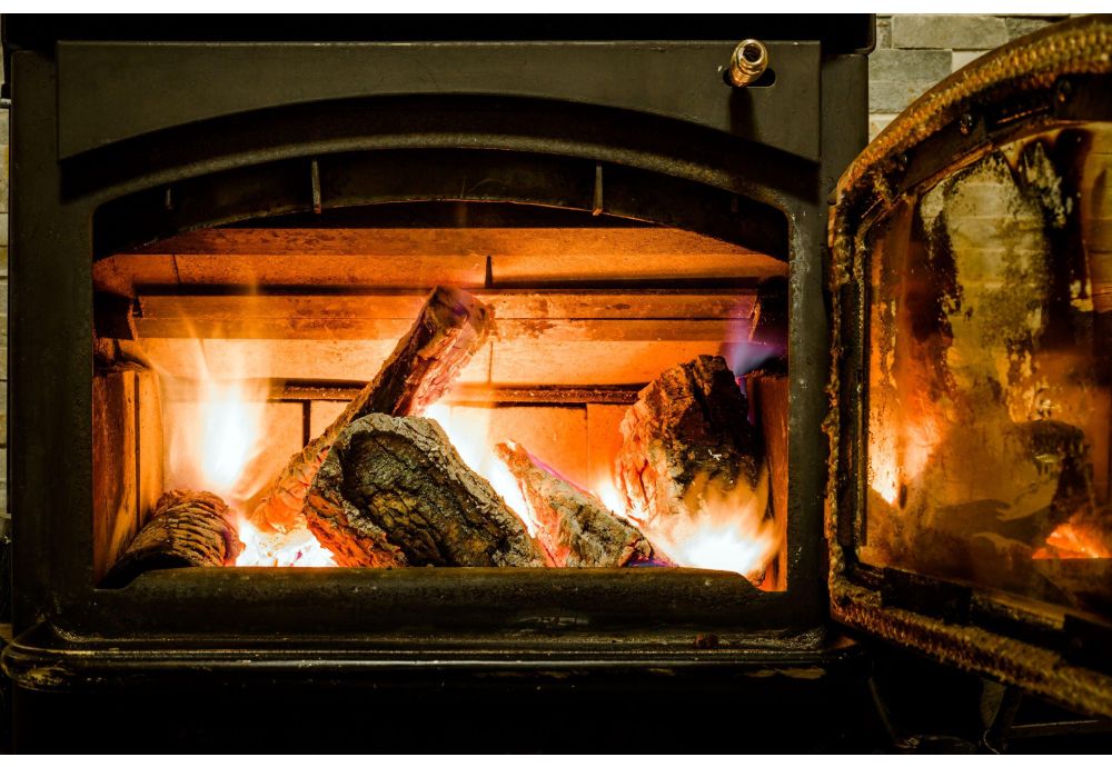 Wymiana sznura uszczelniającego w drzwiczkach do kominka