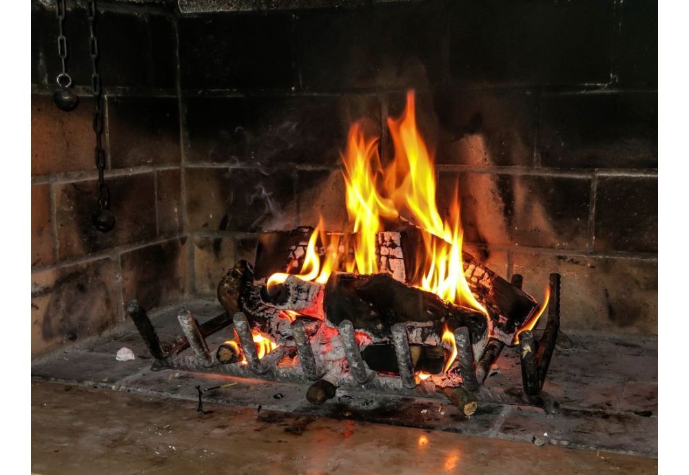 Jak zrobić wylewkę pod kominek?